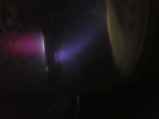 Elektronen ballern gegen den Glasboden 02